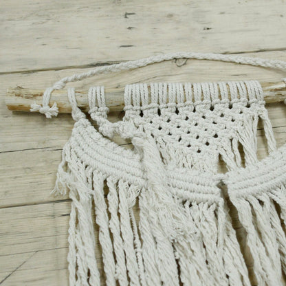 Väggbonad i bomullsmakramé – 60x40 CM på trästav, handgjord boho-väggdekoration i naturlig bomull med fransar