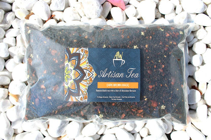 Alt Tag: Dark Brown Magic Black Tea – 1KG Brownie Blend bolsa de té negro con notas de chocolate, vainilla y almendra, empaque Artisan Tea