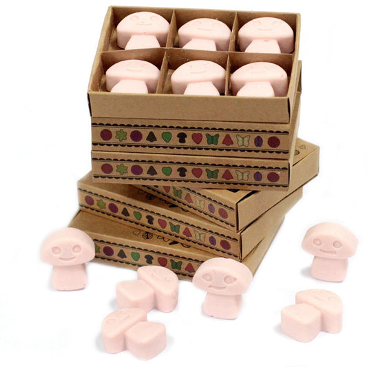 Alt Tag: Dark Sandalwood Wax Melts Gift Set – 6 Pack en cajas de regalo, cera rosa con formas decorativas