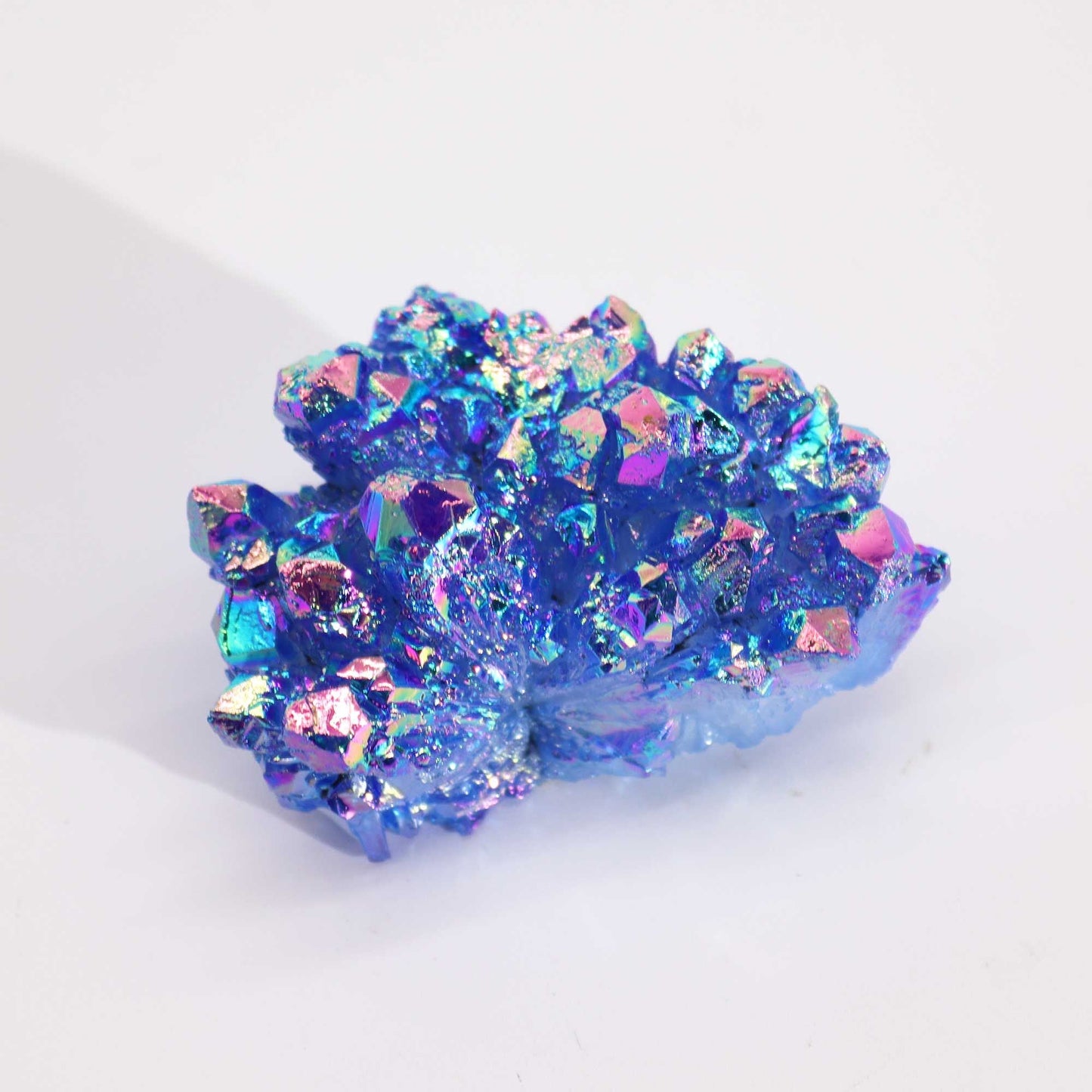 Alt Tag: Enhanced Quartz Geode – 100-150G 7-10CM geoda de cuarzo iridiscente azul y morado 7-10 cm, 100-150 g