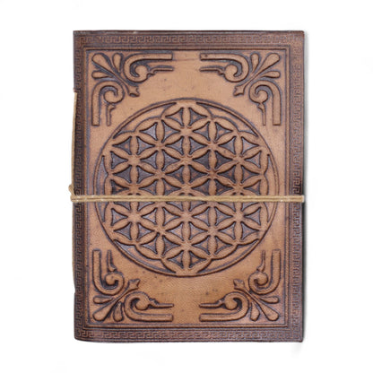 Esoteric Embossed Leather Notebooks – 15x11 CM, cuaderno de cuero genuino con relieve geométrico y banda elástica, papel natural