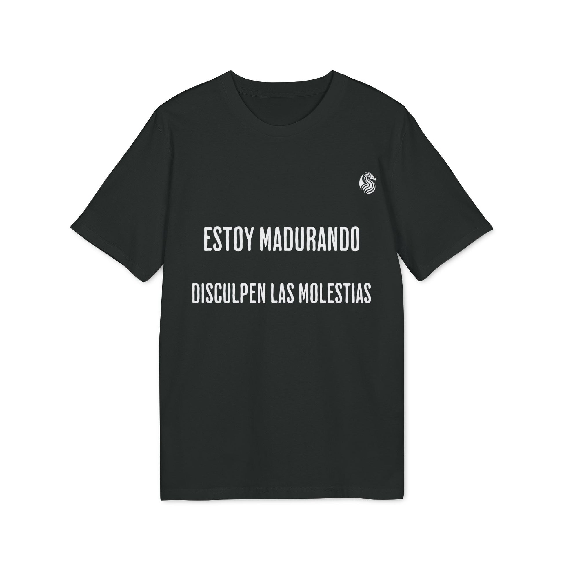Estoy Madurando Adolecente Sustainable Unisex Tee camiseta unisex sostenible negra con texto “ESTOY MADURANDO DISCULPEN LAS MOLESTIAS”
