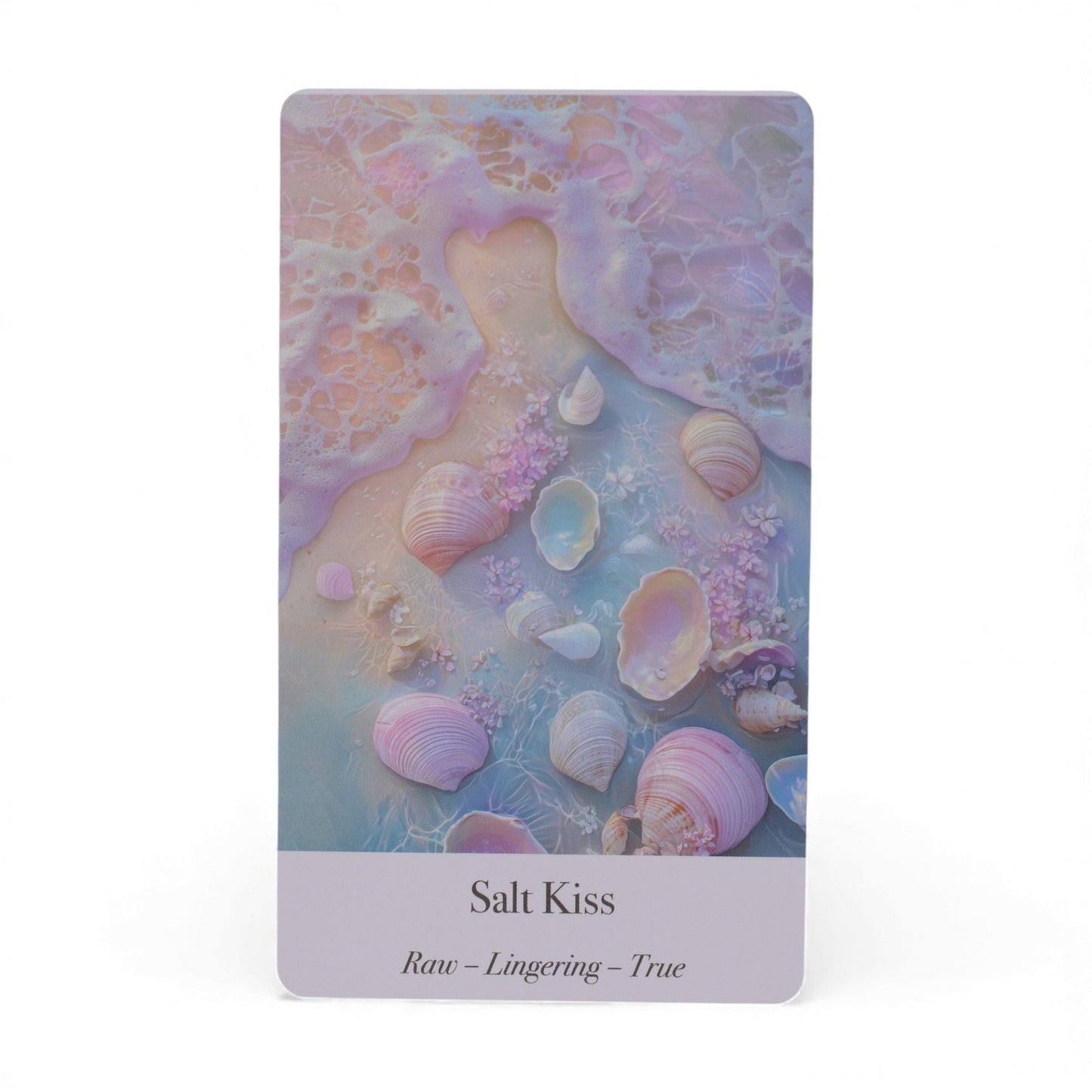 Ethereal Waters Oracle Cards – Sirens & Moonlight carta "Salt Kiss" con conchas marinas en tonos pastel, ilustración de oráculo