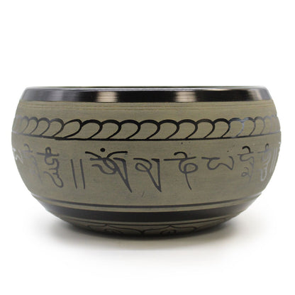 Extra högljudd singing bowl – Five Buddha, tibetansk skål graverad med mantran, handgjord metallfinish