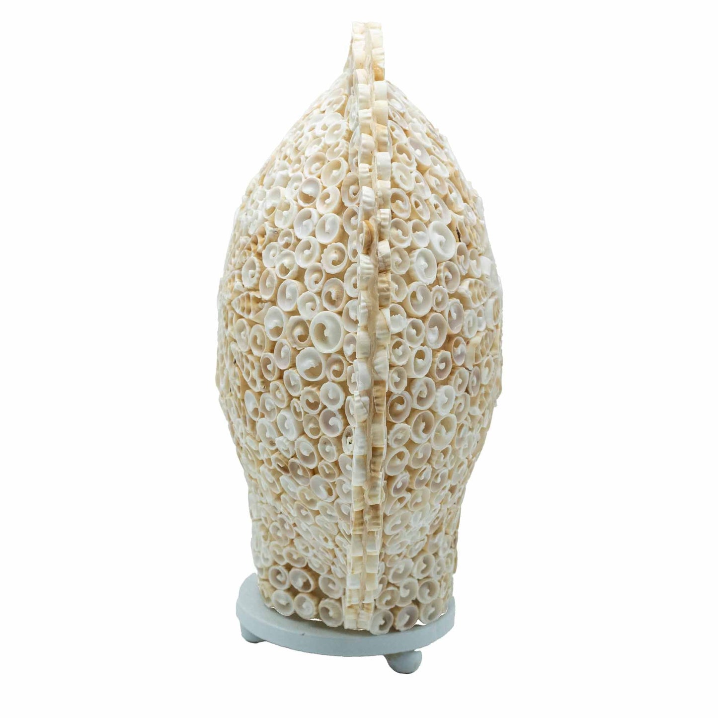 Alt Tag: Glasfiber Boho Sea Shell Lamp – Stor rund 30CM, boho-lampa med snäckor med rund bas, sidovy