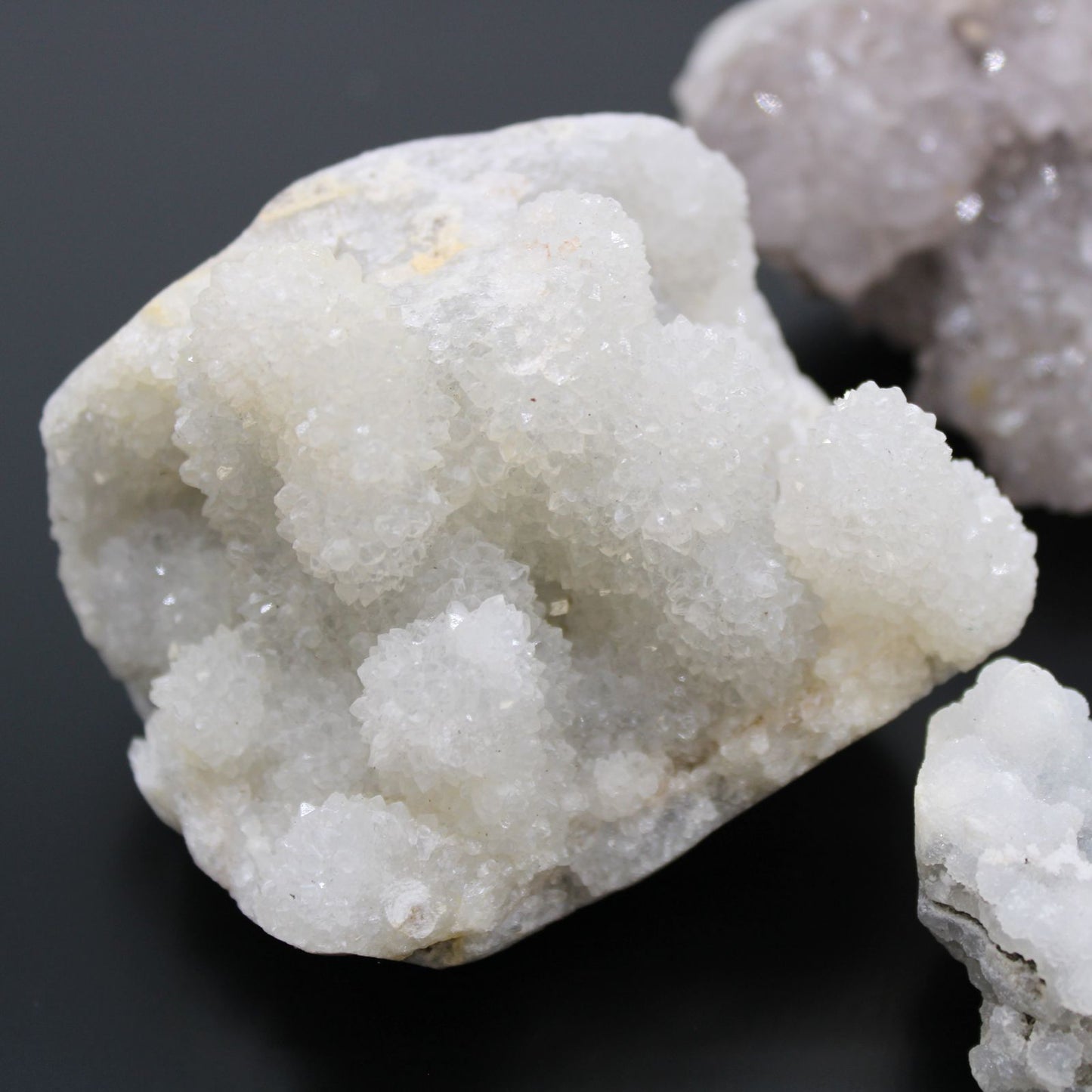 Alt Tag: Finger Quartz Specimens – 1KG Pack white druzy quartz mineral specimen cluster, natural crystal piece for collectors