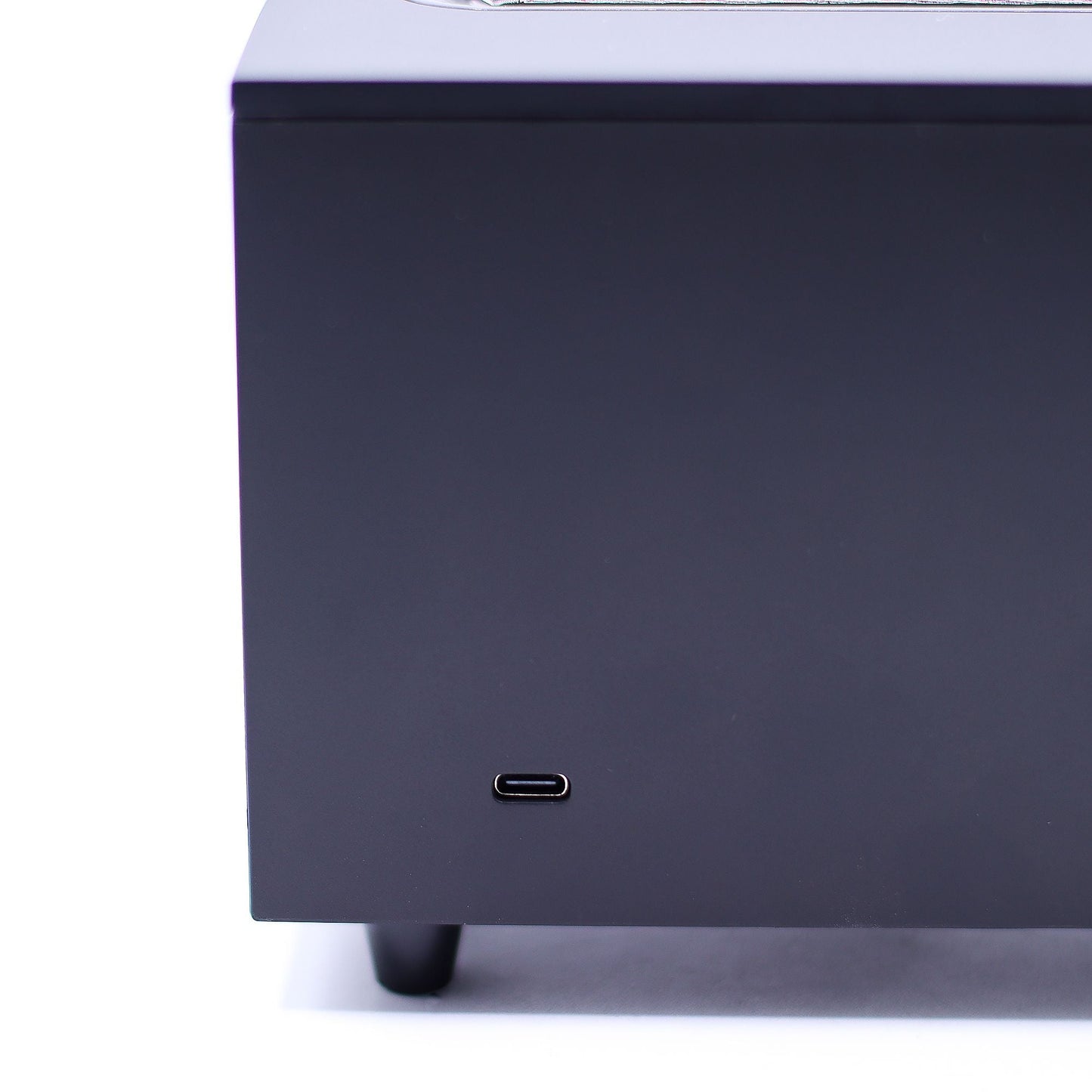 Alt Tag: Flame Effect Aroma Diffuser with Birdsong – Black – USB – Colour Change close-up of black base showing USB-C port