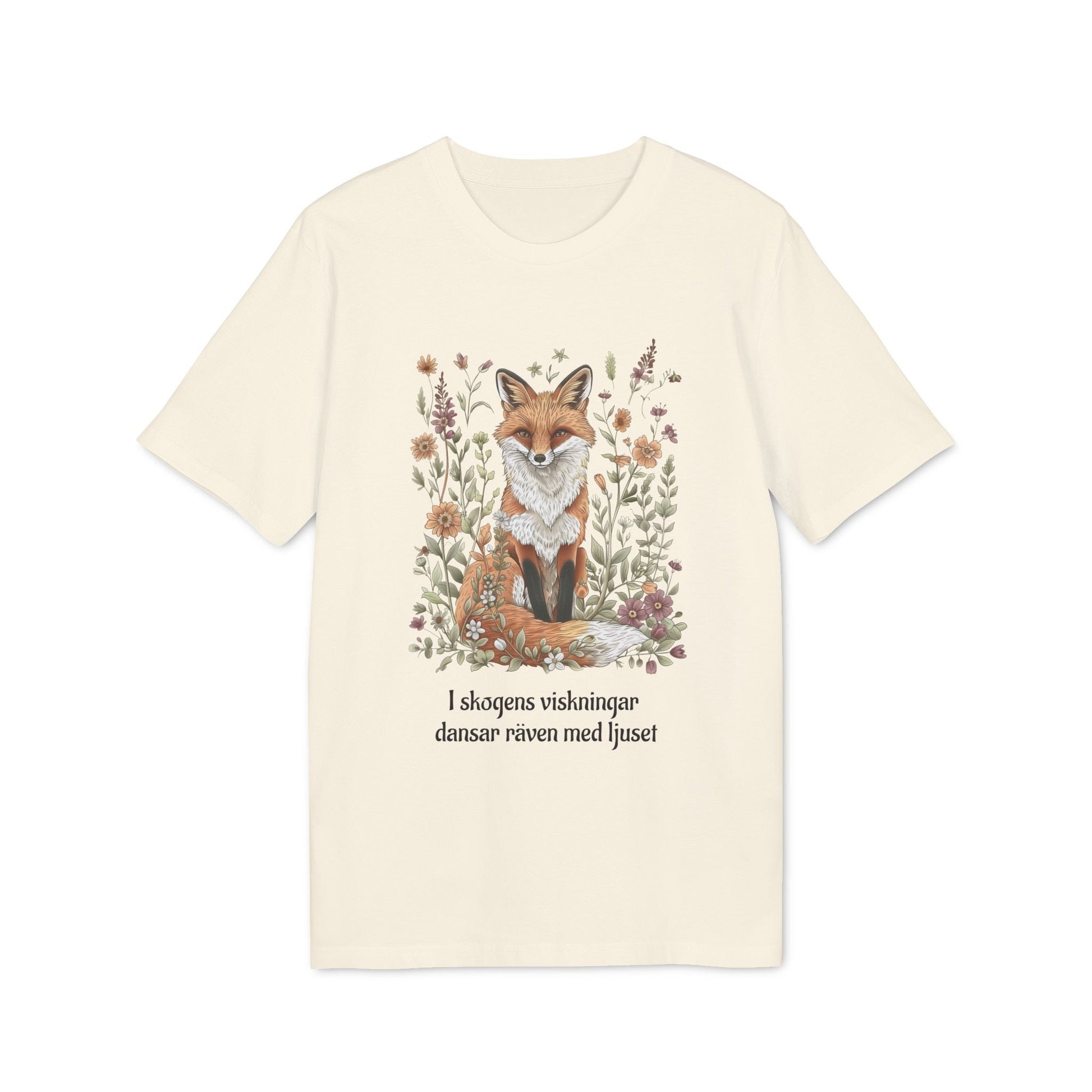 Alt Tag: Följ Rävens Viskning I 100% Organic Cotton T-Shirt, krämfärgad med räv- och blommotiv samt svensk text på framsidan