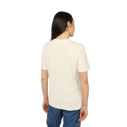 Football Football Lovers And Players Camiseta Premium Unisex vista trasera modelo usando camiseta unisex color crema