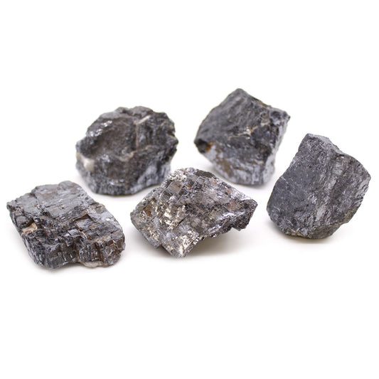 Galena Rare Mineral Specimens – Approx 80 Pieces, cristales de galena plateado-gris en bruto, lote de minerales sobre fondo blanco