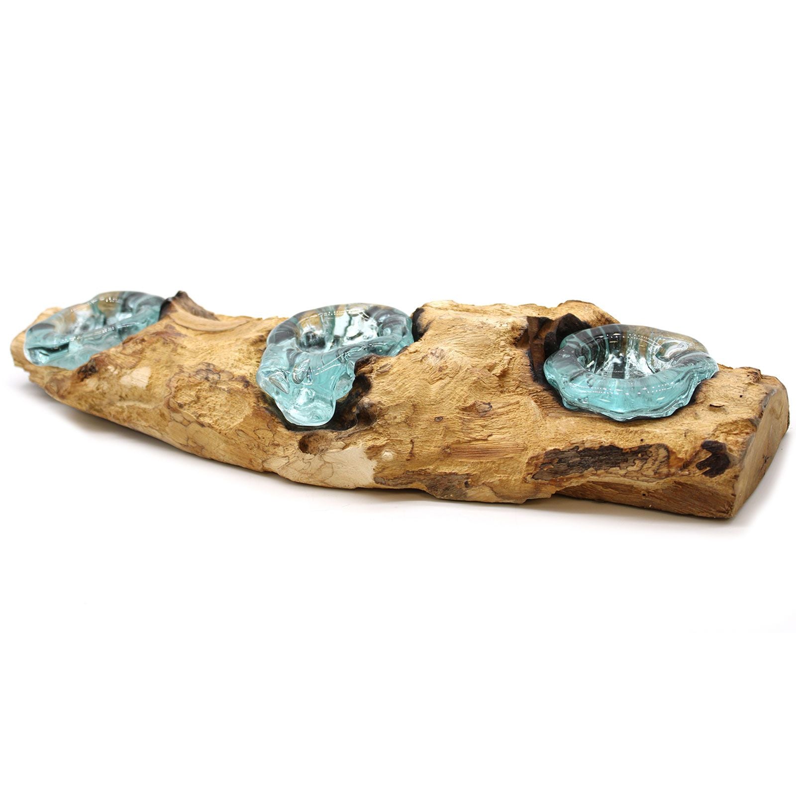 Gamal Wood Molten Glass trippel ljushållare – 45x15x7 CM, naturlig bas i gamalträ med tre handblåsta hållare i återvunnet glas