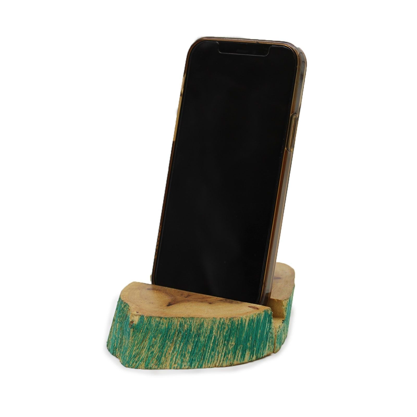 Alt Tag: Gamal Wood Phone Holder – Large Greenwash, soporte de teléfono de madera acabado verdewash con smartphone, 13x9x2.5 cm
