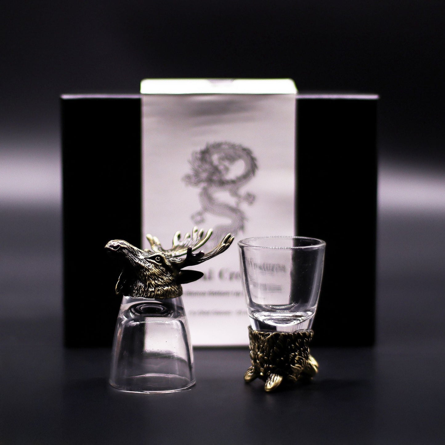 Alt Tag: Presentset med 6 snapsglas (50 ML) – Vilda skogsdjur – antikbrons med hjort- och vildsvinshållare i antikbrons