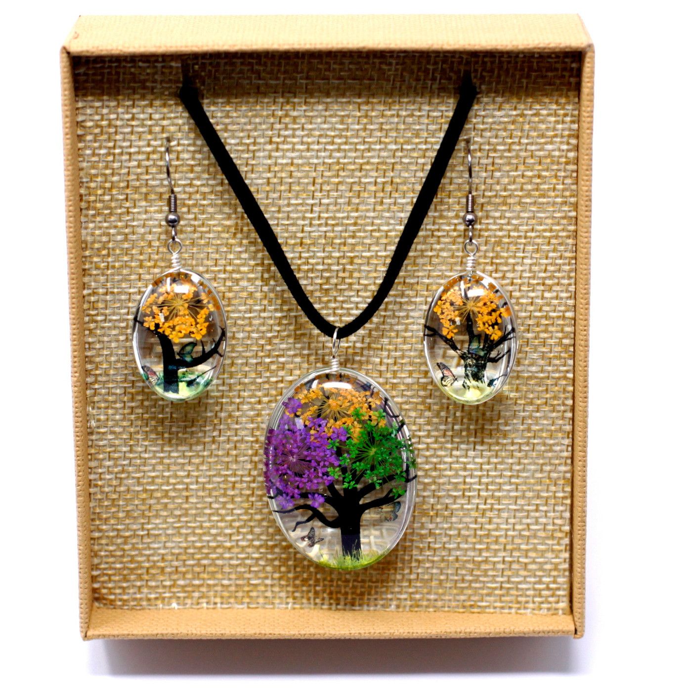 Alt Tag: Glass Pressed Flowers Jewellery – Tree of Life Set with glass pendant necklace and matching earrings featuring real pressed flowers