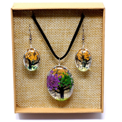 Alt Tag: Glass Pressed Flowers Jewellery – Tree of Life Set with glass pendant necklace and matching earrings featuring real pressed flowers