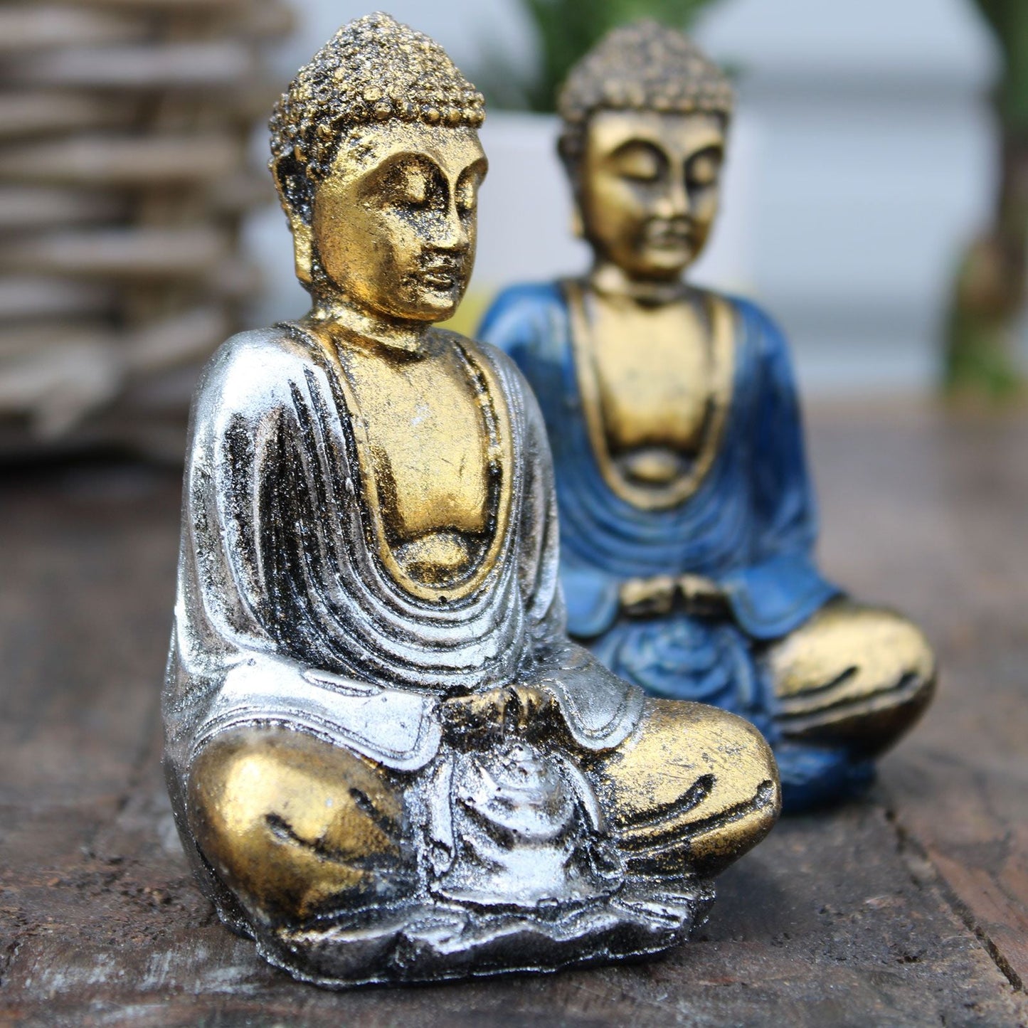 Alt Tag: Gold Resin Mini Buddha – Assorted Colours – 8x6x4 CM hand-painted gold and silver seated Buddha figurine decor