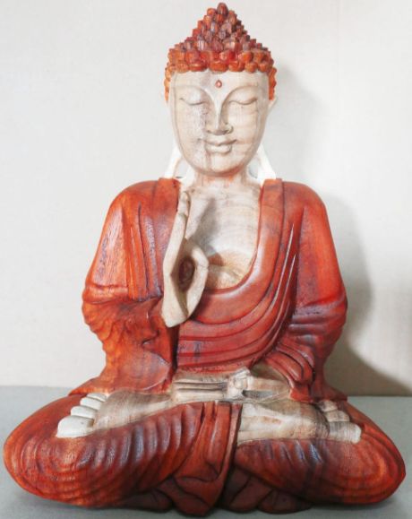 Handskuren Buddhastaty – 30 CM Teaching Transmission, Buddhafigur i trä i teaching mudra, sittande meditationspose, röd kåpa