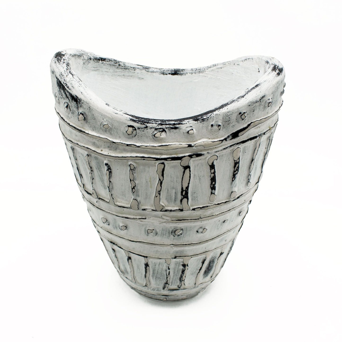 Terracotta Ceramic Vase – Cream 22CM, jarrón cerámico color crema de 22 cm con textura acanalada y boca ancha