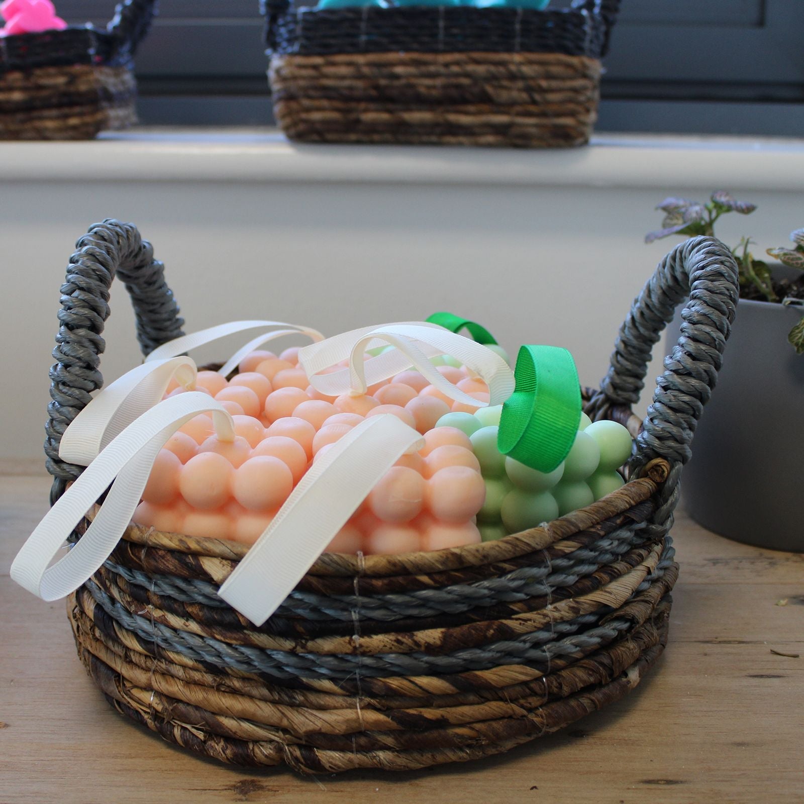 Cestas de hoja de banano tejidas a mano – Set de 2, set de cestas tejidas para almacenamiento en el hogar con asas, 30x30x25 cm