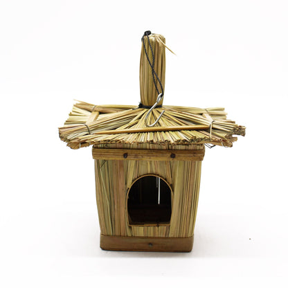 Alt Tag: Handwoven Seagrass Bird Box – 18x13 CM, handwoven seagrass and bamboo birdhouse with thatched roof and hanging loop