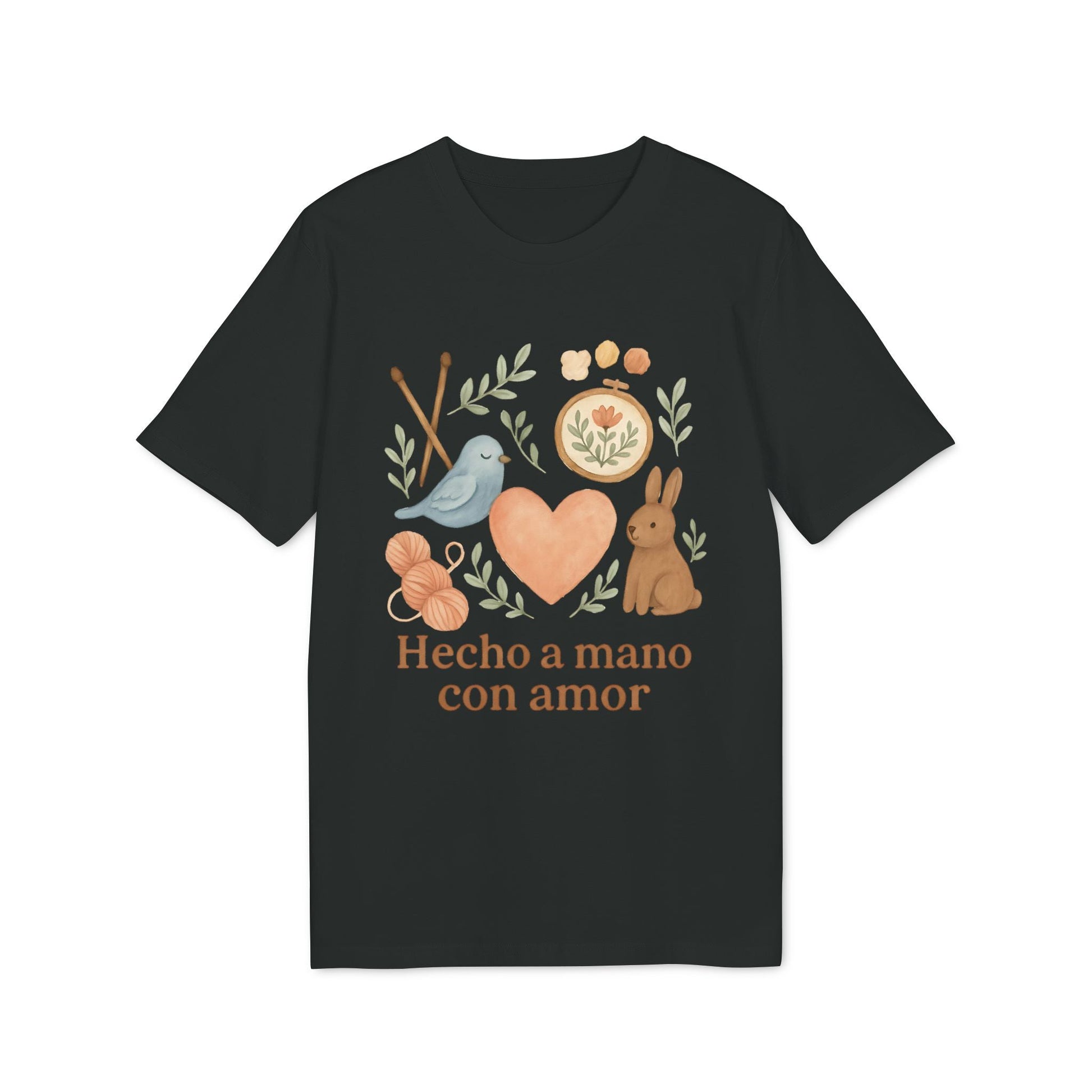 Hecho A Mano Amor Orgánica Waldorf 100% Organic Cotton T-Shirt negra con ilustración de corazón, conejo, pájaro y texto “Hecho a mano con amor”