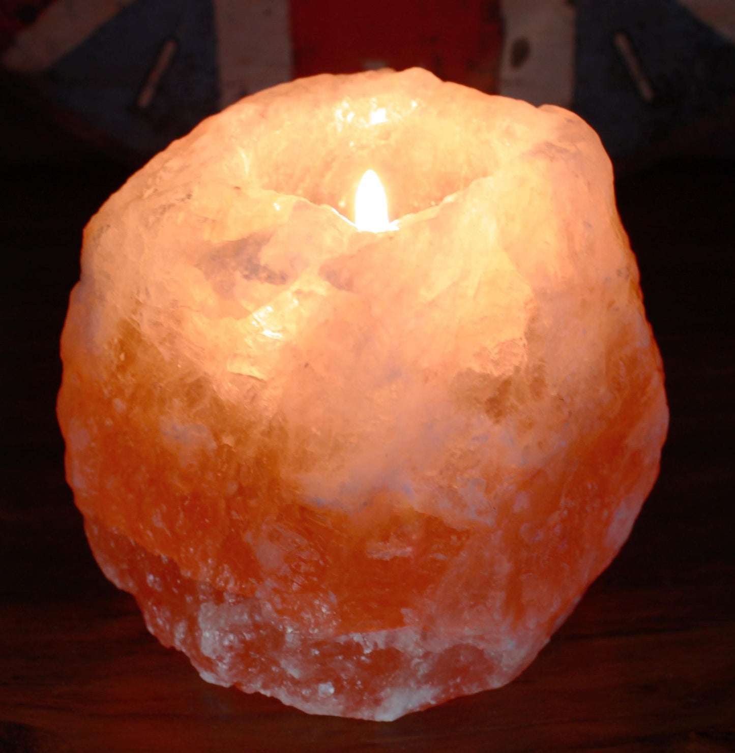 Alt-tag: Himalaya saltljuslykta – 10x10x10 CM i Himalaya-saltkristall med tänd ljus, varm dekorativ glöd