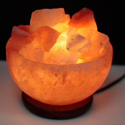 Alt Tag: Salt Fire Bowl with Chunks – 15 CM × 9 CM, Himalayasaltsskål med upplysta saltbitar för dekoration och stämning