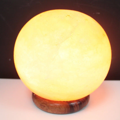 Alt Tag: Himalayan Salt Lamp Ball – Large with Wooden Base, esfera de sal del Himalaya iluminada con base de madera