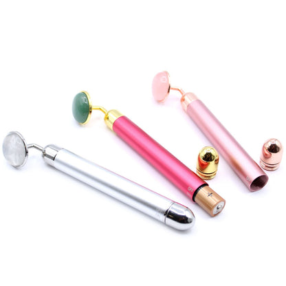 Alt Tag: Jade Gemstone Face Roller – 15.5 CM, set de rodillos faciales con piedra tipo jade y mango metálico en varios colores sobre fondo blanco