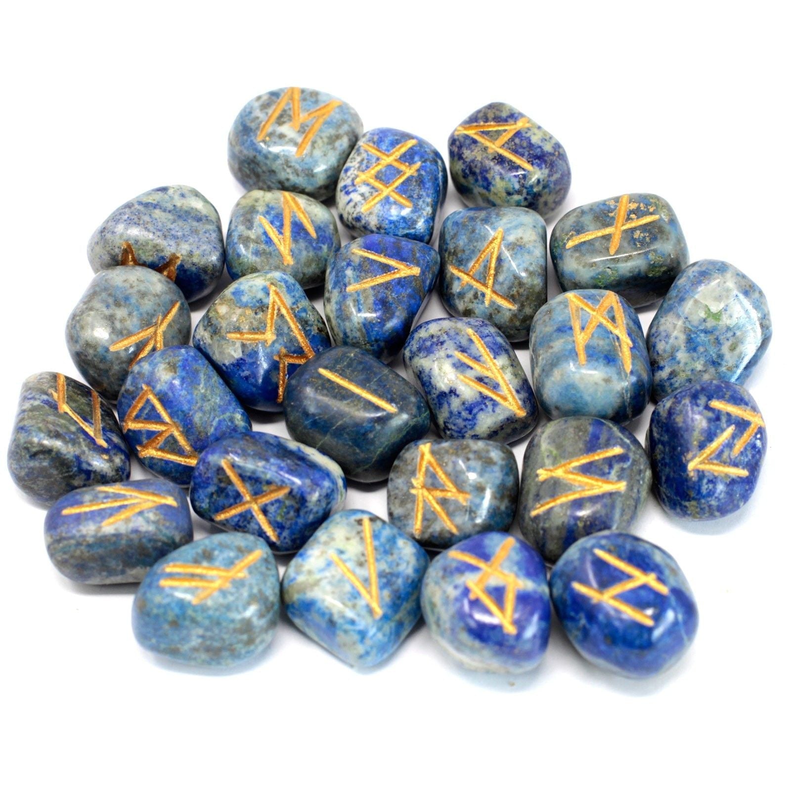 Alt Tag: Lapis Gemstone Rune Set – 11x9 CM, 25 piedras de lapislázuli pulidas con símbolos rúnicos grabados en dorado