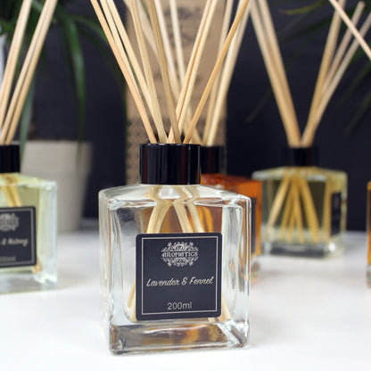 Alt-Tag: Lavendel- & Fenchel-Duftöl-Diffuser – 200 ml Reed-Diffuser-Flasche aus Glas mit natürlichen Rattan-Stäbchen, 200 ml