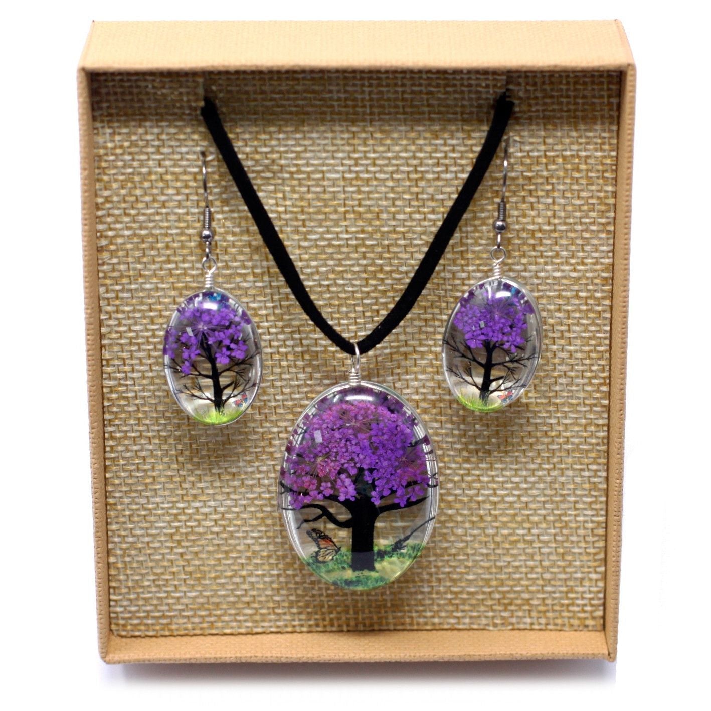 Alt Tag: Lavender Tree of Life – Pressed Flowers Jewellery set with glass pendant and earrings featuring purple pressed flowers on black cord