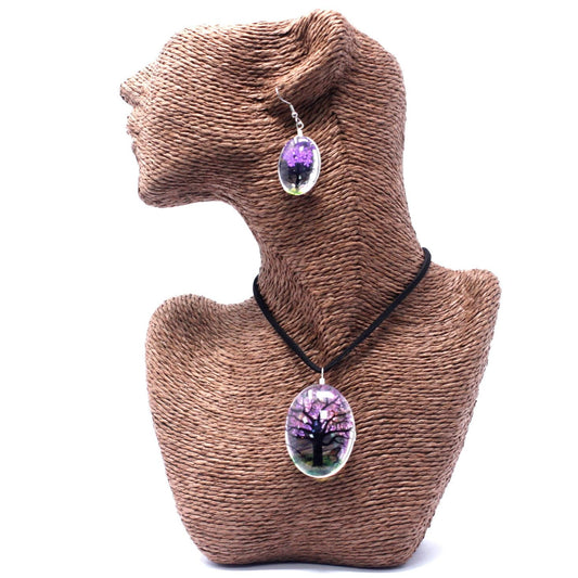 Alt Tag: Lavender Tree of Life – Pressed Flowers Jewellery pendant necklace and matching earring with real pressed lavender under glass