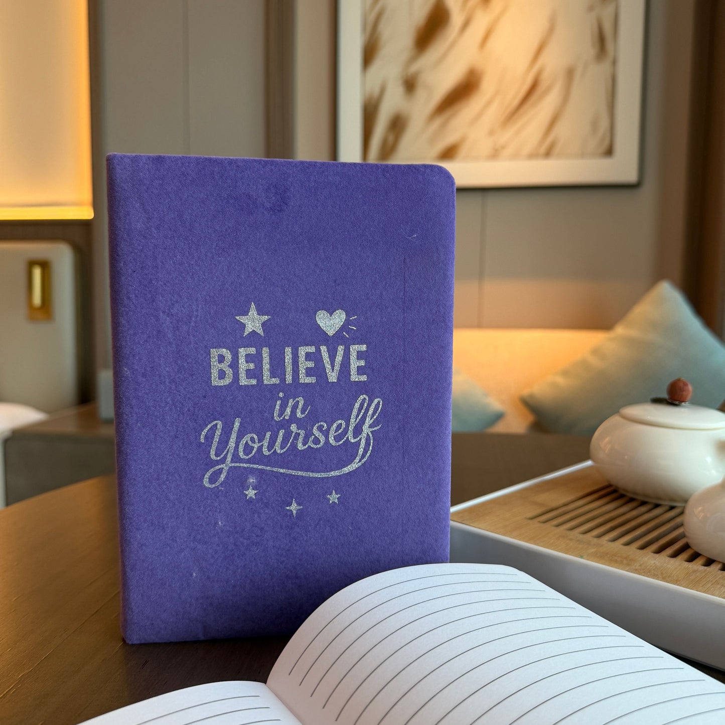Lavender Velvet Notebook – 80 Pages- Believe in Yourself, cuaderno aterciopelado lavanda con portada “Believe in Yourself” y hojas rayadas