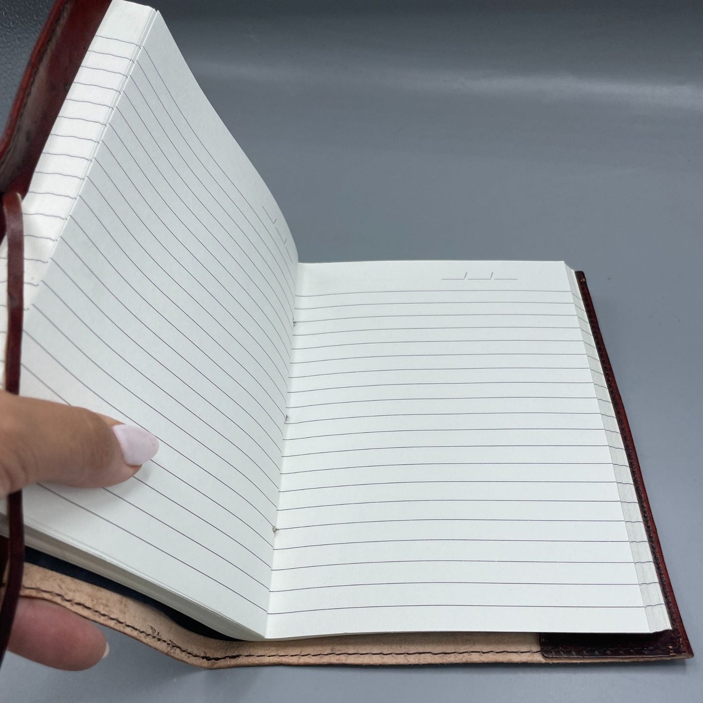 Alt Tag: Leather Tree of Life Journal – 20x16x2 CM open lined pages, genuine leather cover notebook close-up
