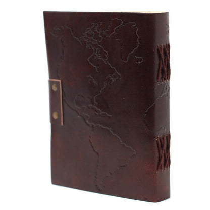 Leather World Map Notebook – 18x13 CM, cuaderno de cuero marrón con mapa mundial en relieve y cierre, hecho en India