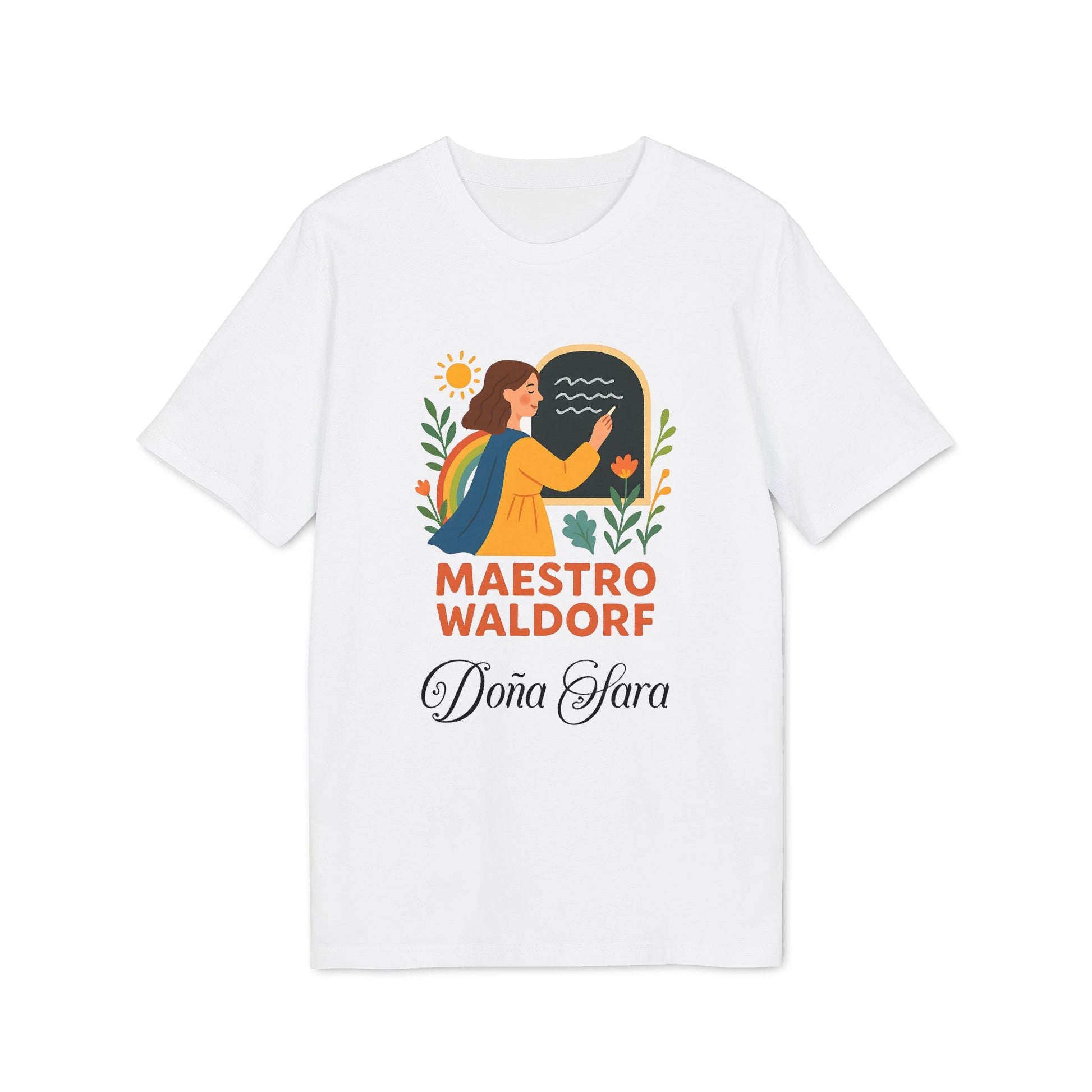 Alt Tag: Maestro Waldorf Personalizada Sustainable Unisex Tee camiseta unisex blanca con ilustración y texto Maestro Waldorf Doña Clara