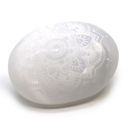 Alt Tag: Mandala-Engraved Selenite Stone – 7x5x2 CM, white palm stone with detailed mandala engraving