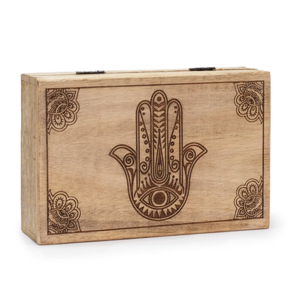 Alt Tag: Mangoträbox – Hamsa Black Engraved 21.5x14x6.3 CM, handgjord förvaringslåda i trä med ingraverad Hamsa-design