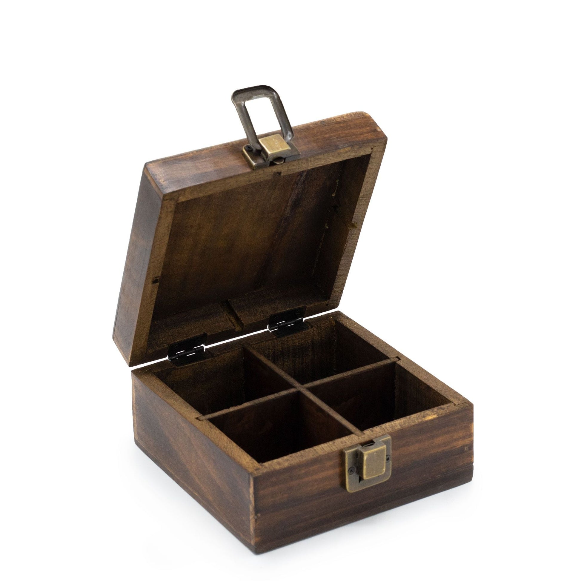 Mango Carved Tea Box (4 Compartments) – 15 × 15 × 8 CM i mangoträ, teask med 4 fack och uppfällbart lock, öppet utförande