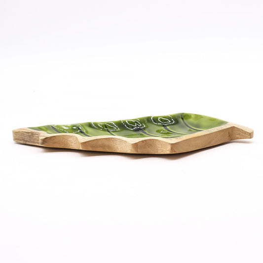 Alt Tag: Mango Wood Enamel Leaf Bowl – 33x17 CM, cuenco hoja de madera de mango artesanal con esmalte verde brillante, India