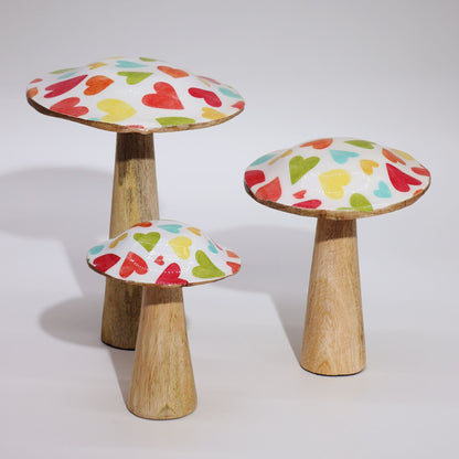 Alt Tag: Mango Wood Mushroom – 15 CM Pastel Hearts, mango wood decor mushroom with colorful pastel heart pattern cap