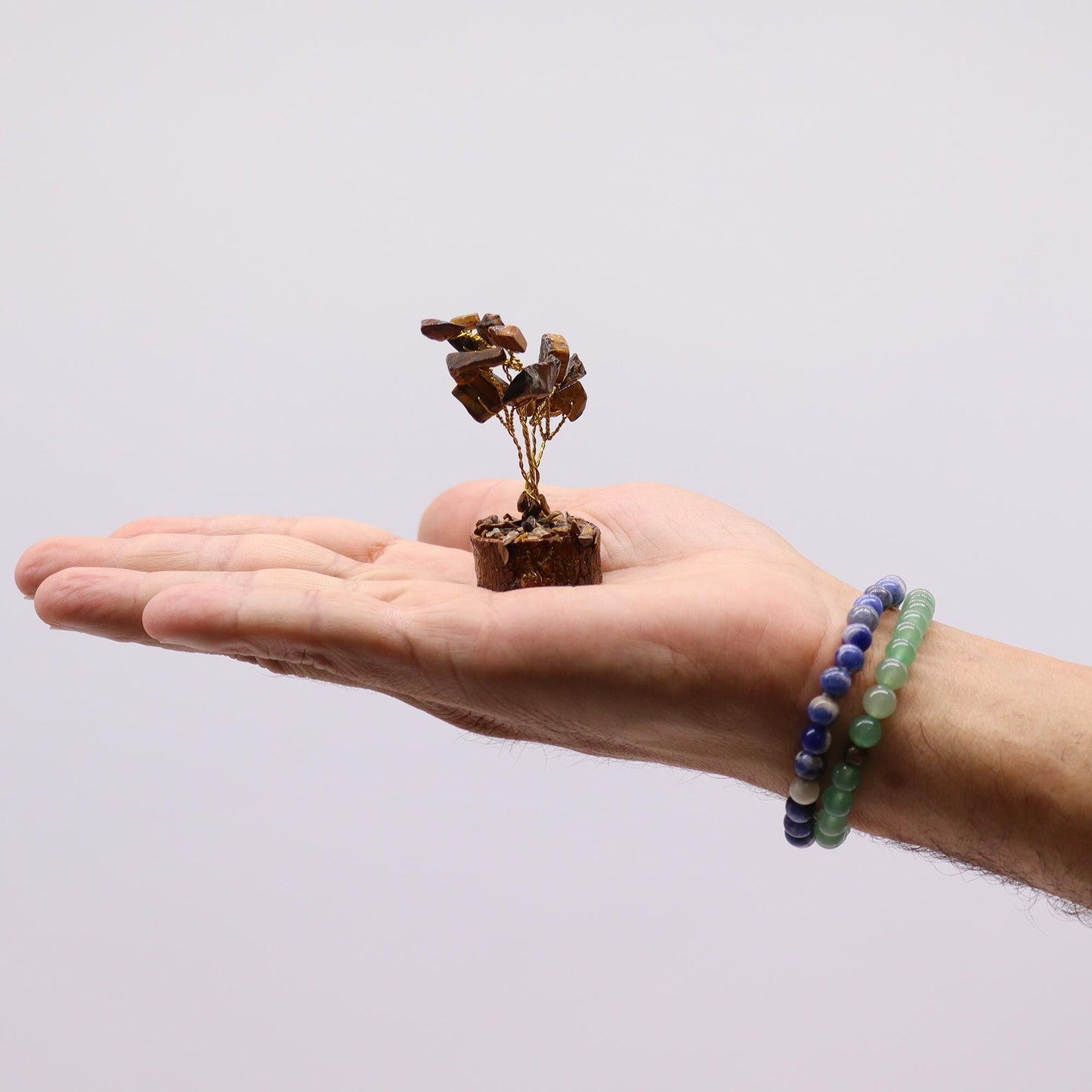 Tiger Eye Gemstone Tree – 15 Sparkling Stones mini gemstone tree decor on hand, brown chipstones on wire, approx 6 cm
