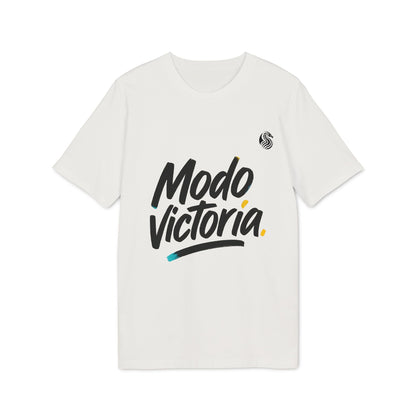 Alt Tag: Modo Victoria Teenager Drix Premium Unisex T-Shirt en color crema con diseño tipográfico “Modo Victoria” en el frente