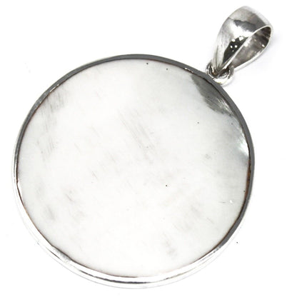 Alt Tag: Mother of Pearl Tree of Life Pendant – 30MM en plata con madreperla, vista trasera redonda con borde pulido y asa