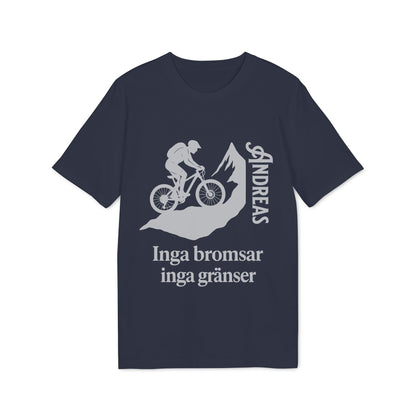 Mountain Bike Namn Inga Bromsar Inga Gränser Sustainable Unisex Tee navy t-shirt with mountain biker graphic and “Inga bromsar inga gränser” text