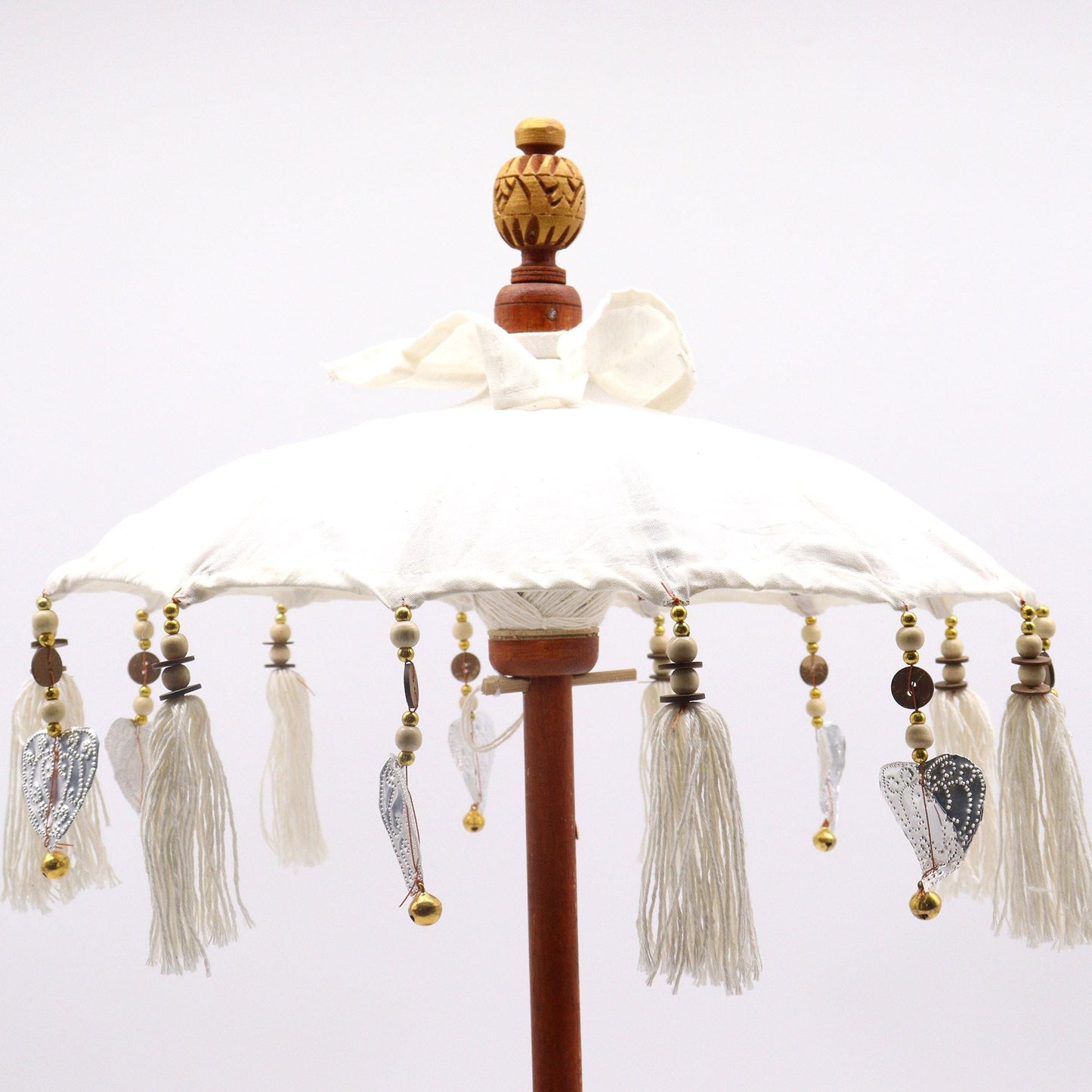 Natural Canvas Bali Parasol – 40 CM, parasol decorativo artesanal de lona natural y madera con borlas y colgantes, color blanco