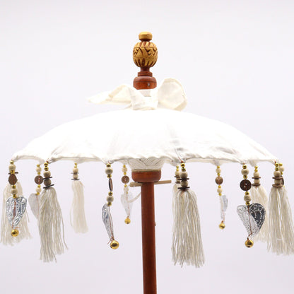 Natural Canvas Bali Parasol – 40 CM, parasol decorativo artesanal de lona natural y madera con borlas y colgantes, color blanco