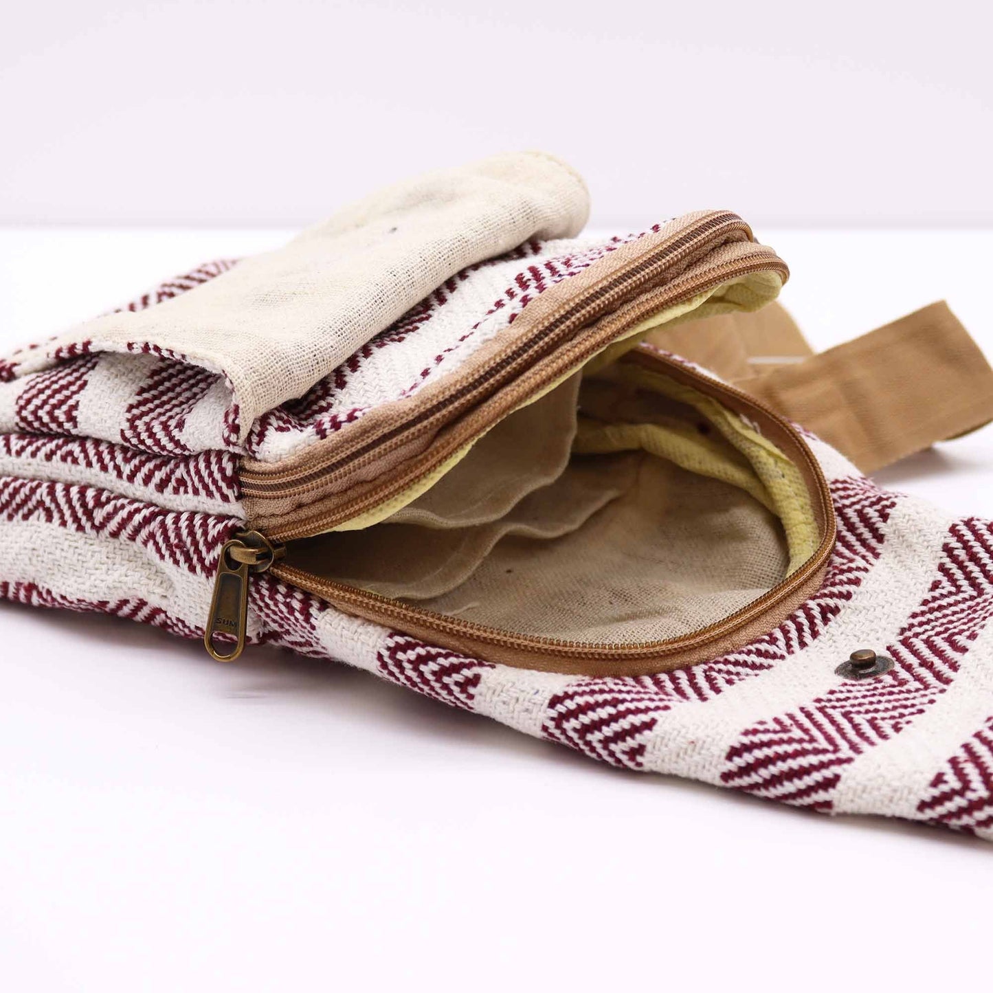 Natural Cotton Cross Body Bag – Burgundy & White, close-up of open zippered pocket, cotton fabric with burgundy pattern and strap