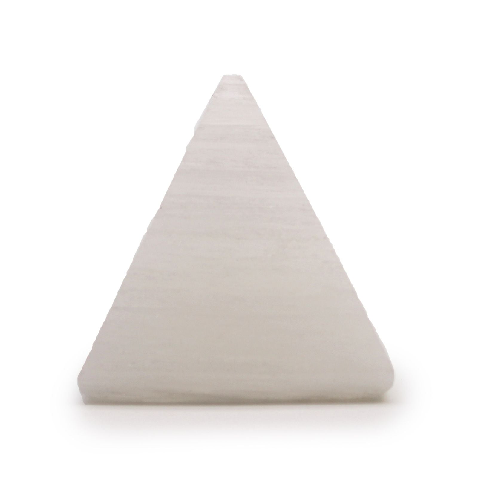 Alt-Tag: Natürliche Selenit-Pyramide – 5 CM handgefertigte Pyramide aus natürlichem Selenitkristall, weiße Steindeko für Regale, Schreibtisch oder Altar